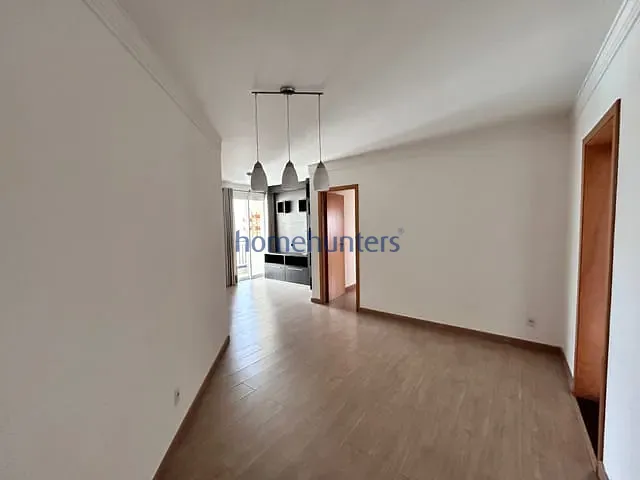 Apartamento 2 quartos e 2 banheiros, à venda, no bairro Vila Itapura em Campinas