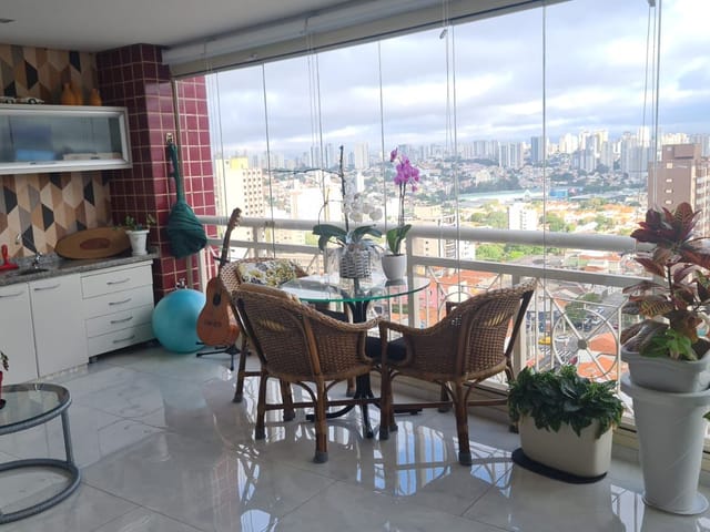 Apartamento com 190m² 4 quartos e 5 banheiros, à venda, no bairro Aclimação em São Paulo
