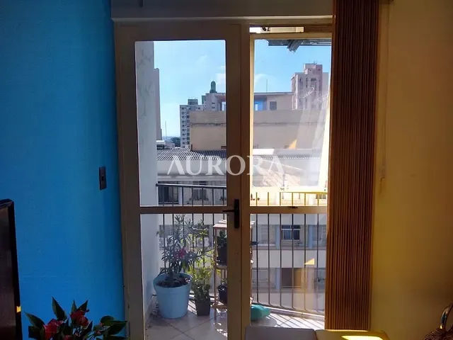 Apartamento com 106m² 3 quartos e 2 banheiros, à venda, no bairro Centro em Londrina