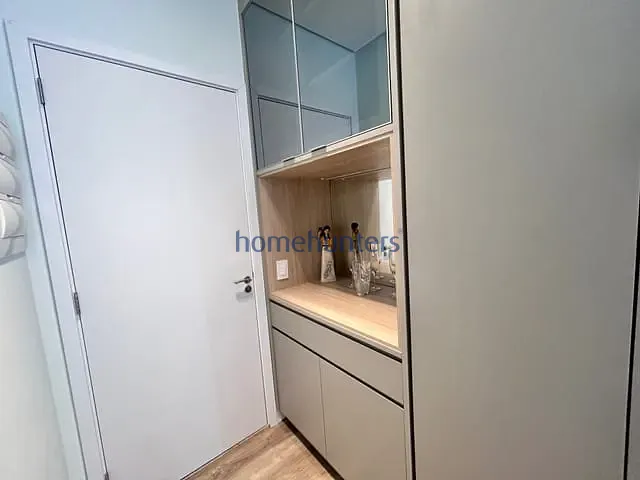 Apartamento 1 quarto e 1 banheiro, para alugar, no bairro Cambuí em Campinas