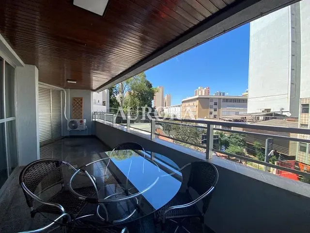 Apartamento com 304m² 4 quartos e 4 banheiros, à venda, no bairro Centro em Londrina