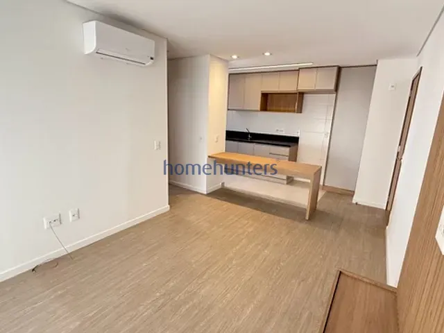 Apartamento 1 quarto e 1 banheiro, à venda, no bairro Cambuí em Campinas