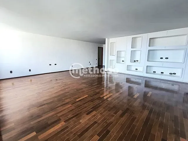Apartamento com 373m² 4 quartos e 5 banheiros, à venda, no bairro Centro em Campinas