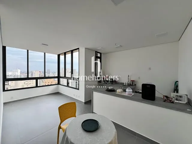 Apartamento 1 quarto e 1 banheiro, à venda, no bairro Cambuí em Campinas