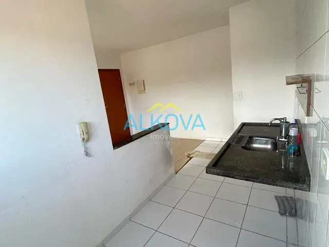 Apartamento 2 quartos e 1 banheiro, à venda, no bairro Jardim Santa Júlia em São José dos Campos