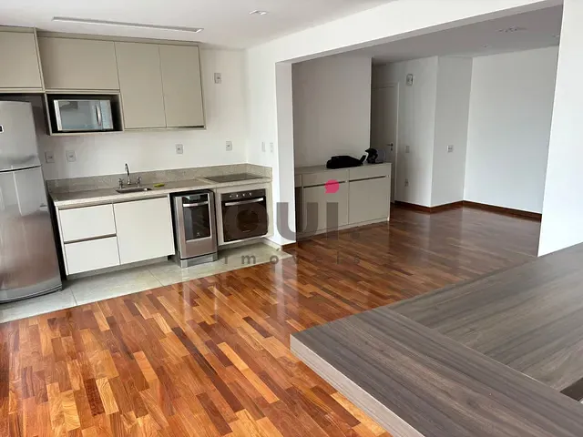 Apartamento 1 quarto e 2 banheiros, para alugar, no bairro Itaim Bibi em São Paulo