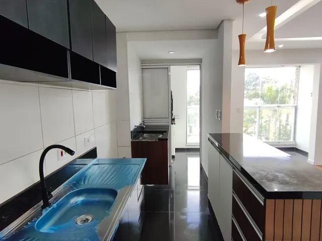 Apartamento 3 quartos e 2 banheiros, à venda, no bairro Jardim Marilu em Carapicuíba