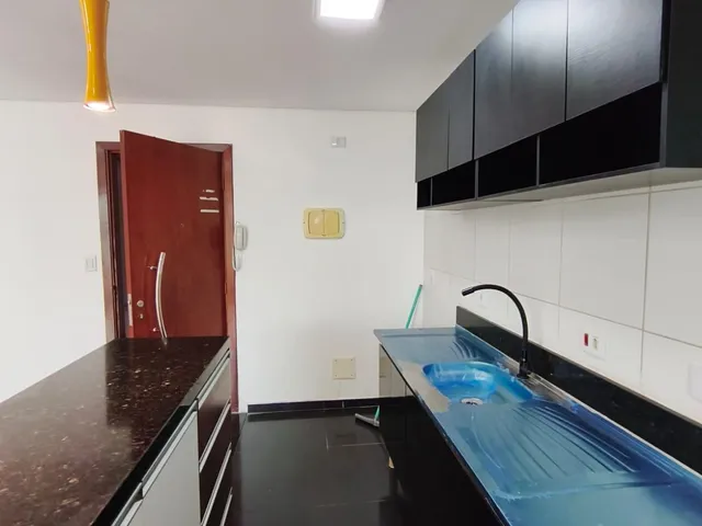 Apartamento 3 quartos e 2 banheiros, à venda, no bairro Jardim Marilu em Carapicuíba