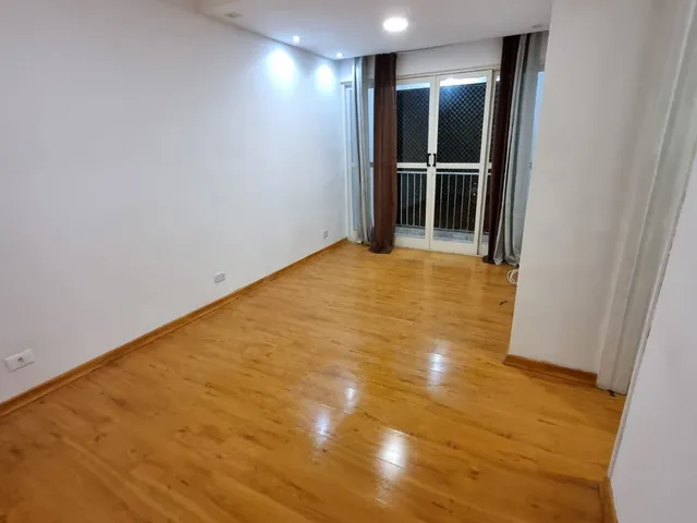 Apartamento com 57m² 2 quartos e 1 banheiro, para alugar, no bairro Vila Guedes em São Paulo