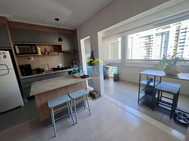 Apartamento 2 quartos e 2 banheiros, à venda, no bairro Parque Industrial em São José dos Campos