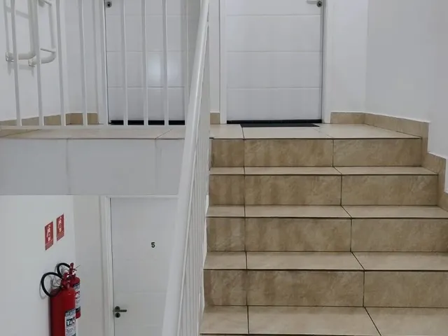 Apartamento 3 quartos e 2 banheiros, à venda, no bairro Parque Santa Teresa em Carapicuíba