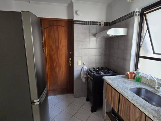 Apartamento com 90m² 3 quartos e 1 banheiro, à venda, no bairro Vila Olímpia em São Paulo