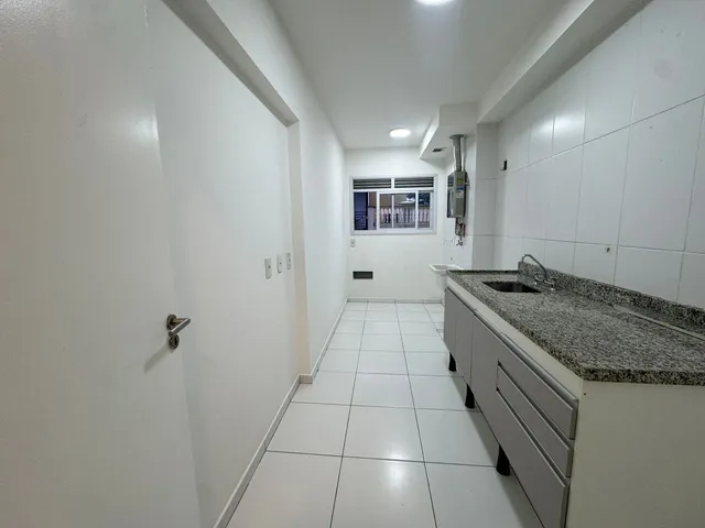 Apartamento com 77m² 3 quartos e 3 banheiros, à venda ou para alugar, no bairro Jardim Tupanci em Barueri