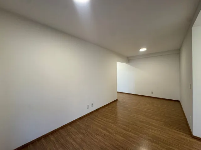 Apartamento com 77m² 3 quartos e 3 banheiros, à venda ou para alugar, no bairro Jardim Tupanci em Barueri
