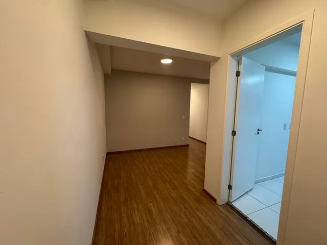 Apartamento com 77m² 3 quartos e 3 banheiros, à venda ou para alugar, no bairro Jardim Tupanci em Barueri
