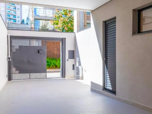 Casa com 190m² 2 quartos e 3 banheiros, à venda, no bairro Vila Nova Conceição em São Paulo