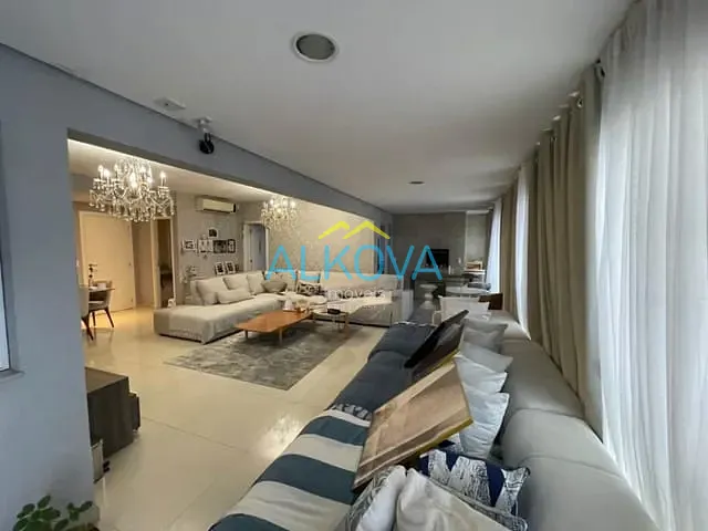 Apartamento 3 quartos e 4 banheiros, à venda, no bairro Condomínio Royal Park em São José dos Campos