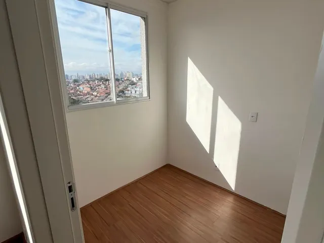 Apartamento 2 quartos e 1 banheiro, à venda, no bairro Vila Sacadura Cabral em Santo André