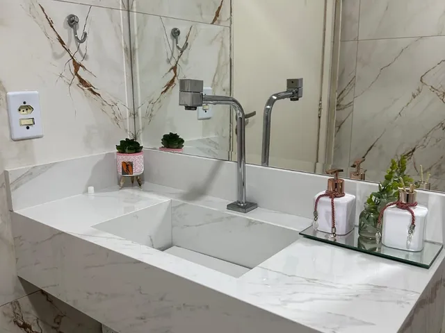 Apartamento 2 quartos e 1 banheiro, à venda, no bairro Jardim Helena em Carapicuíba