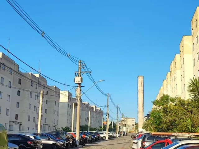 Apartamento 2 quartos e 1 banheiro, à venda, no bairro Jardim Helena em Carapicuíba
