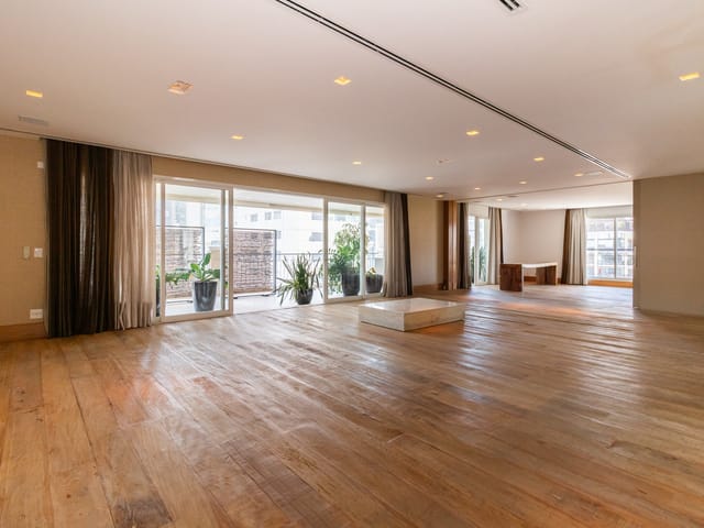 Apartamento com 390m² 3 quartos e 5 banheiros, à venda, no bairro Itaim Bibi em São Paulo