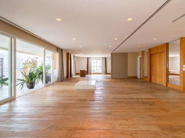 Apartamento com 390m² 3 quartos e 5 banheiros, à venda, no bairro Itaim Bibi em São Paulo