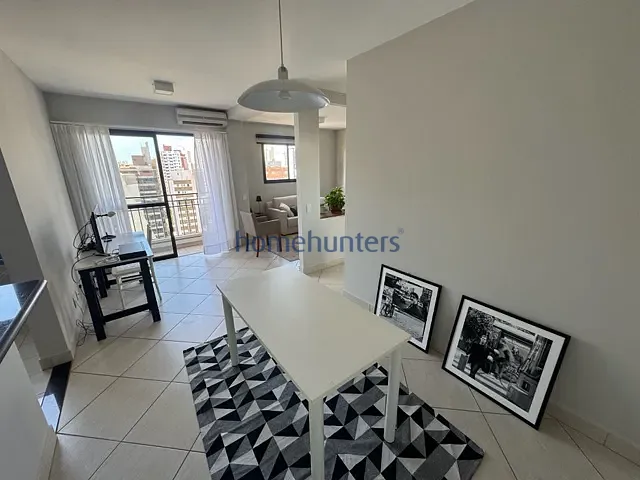 Apartamento 1 quarto e 1 banheiro, para alugar, no bairro Cambuí em Campinas