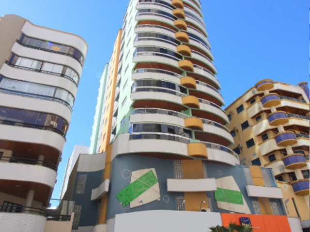 Apartamento com 215m² 3 quartos e 3 banheiros, à venda, no bairro Meia Praia em Itapema
