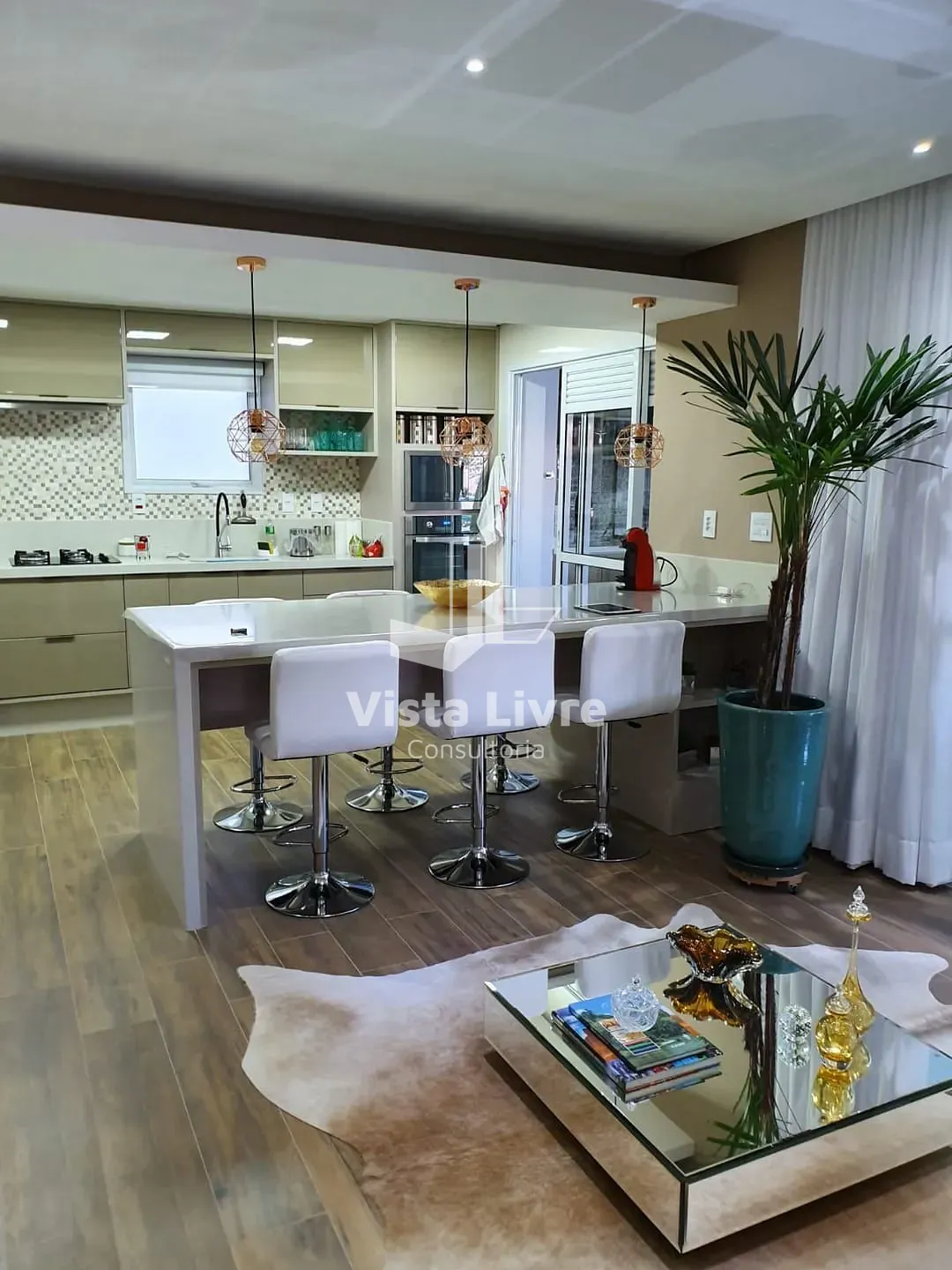 Apartamento, 3 quartos, 168 m² - Foto 1