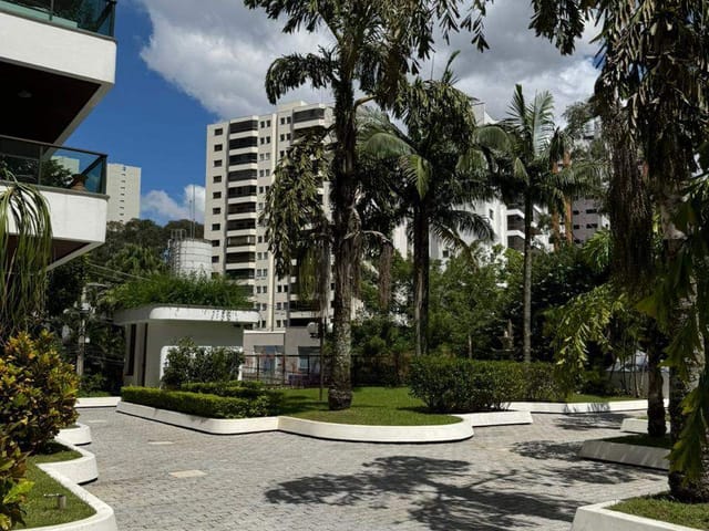 Apartamento com 247m² 3 quartos e 4 banheiros, para alugar, no bairro Vila Suzana em São Paulo
