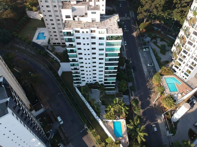Apartamento com 247m² 3 quartos e 4 banheiros, para alugar, no bairro Vila Suzana em São Paulo