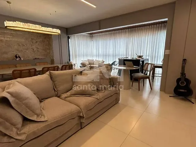 Apartamento com 251m² 3 quartos e 4 banheiros, à venda, no bairro Centro em Chapecó