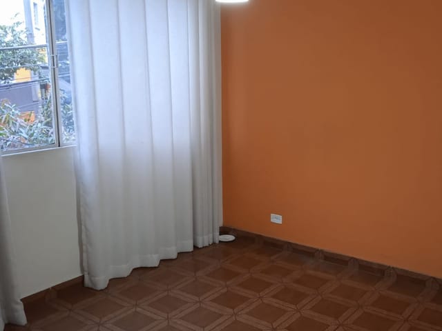 Apartamento com 100m² 2 quartos e 1 banheiro, à venda ou para alugar, no bairro Cambuci em São Paulo