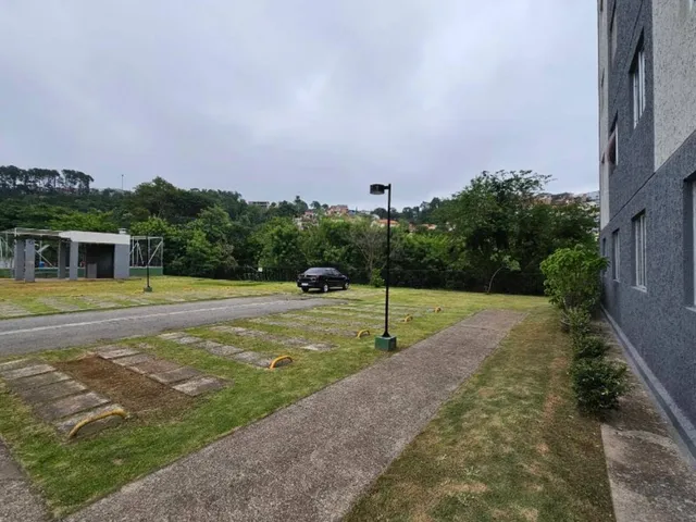 Apartamento 2 quartos e 1 banheiro, à venda, no bairro Jardim Petrópolis em Cotia