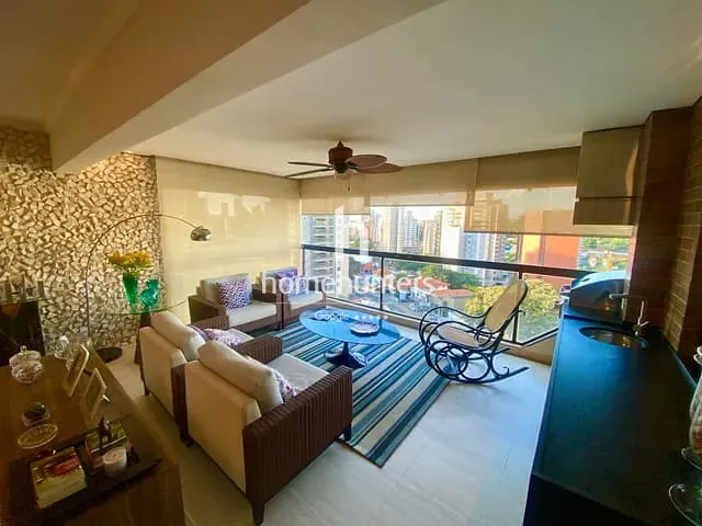 Apartamento com 296m² 3 quartos e 5 banheiros, à venda, no bairro Cambuí em Campinas