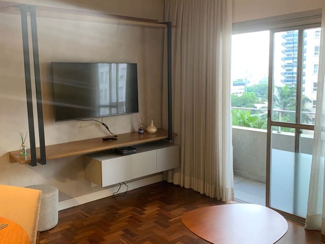 Apartamento com 72m² 2 quartos e 1 banheiro, para alugar, no bairro Vila Olímpia em São Paulo