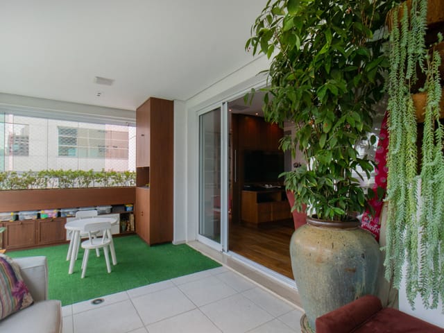 Apartamento com 600m² 4 quartos e 5 banheiros, à venda, no bairro Itaim Bibi em São Paulo