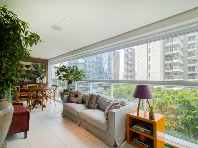Apartamento com 600m² 4 quartos e 5 banheiros, à venda, no bairro Itaim Bibi em São Paulo