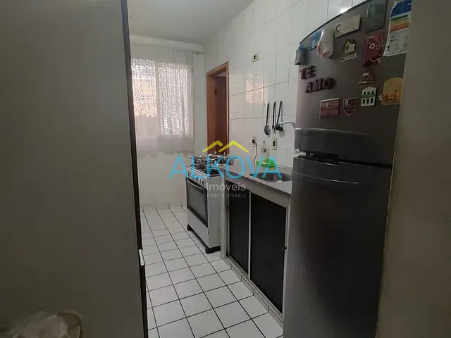 Apartamento 2 quartos e 1 banheiro, à venda, no bairro Jardim São Vicente em São José dos Campos