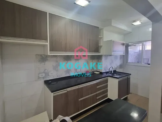 Apartamento 2 quartos e 1 banheiro, à venda, no bairro Vila Tesouro em São José dos Campos