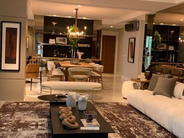 Apartamento com 346m² 3 quartos e 4 banheiros, à venda, no bairro Vila Real em Balneário Camboriú