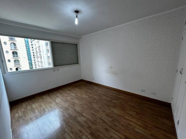 Apartamento com 190m² 3 quartos e 3 banheiros, à venda, no bairro Itaim Bibi em São Paulo