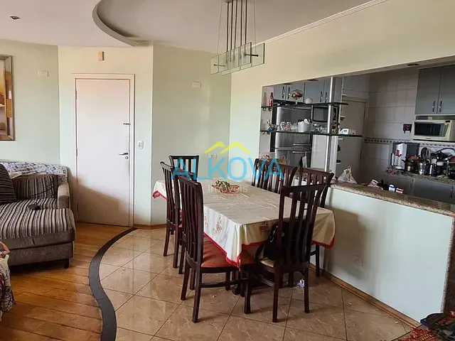 Apartamento 4 quartos e 1 banheiro, à venda, no bairro Bosque dos Eucaliptos em São José dos Campos