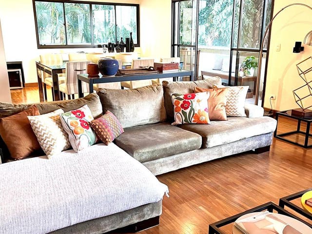 Apartamento com 200m² 4 quartos e 5 banheiros, à venda, no bairro Vila Mariana em São Paulo