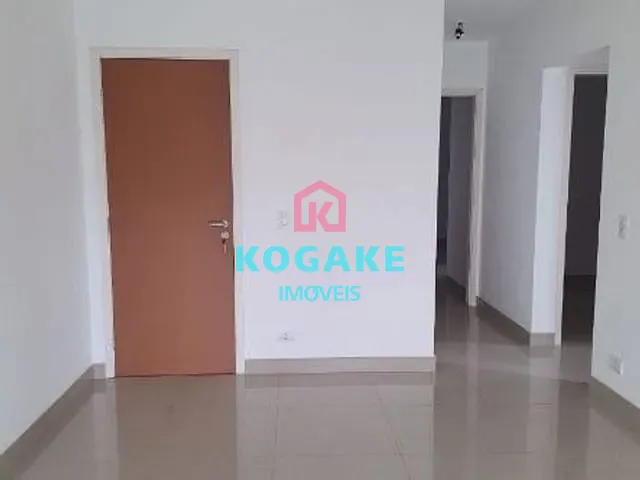 Apartamento com 93m² 3 quartos e 2 banheiros, à venda ou para alugar, no bairro Centro em Jacareí