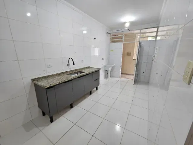 Apartamento com 85m² 2 quartos e 1 banheiro, para alugar, no bairro Vila Monumento em São Paulo