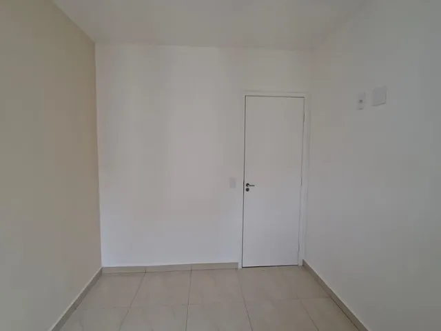 Apartamento com 58m² 2 quartos e 1 banheiro, para alugar, no bairro Jardim Tupanci em Barueri