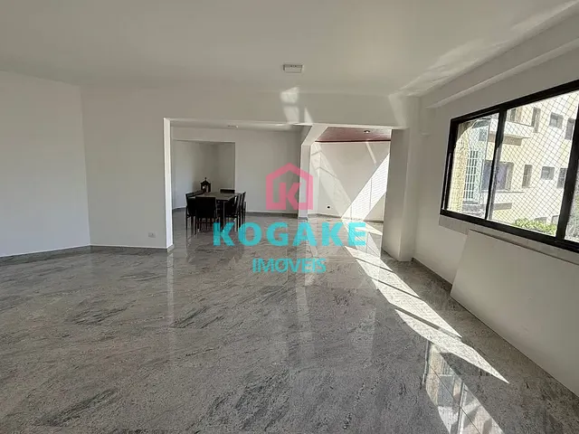 Apartamento 4 quartos e 4 banheiros, para alugar, no bairro Vila Ema em São José dos Campos