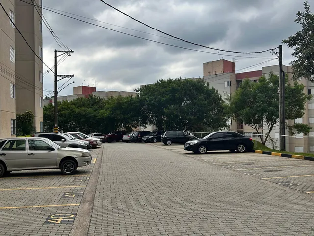 Apartamento 2 quartos e 1 banheiro, à venda, no bairro Jardim Salete em Taboão da Serra