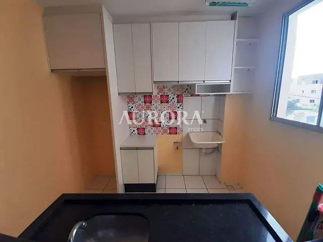 Apartamento com 77m² 2 quartos e 1 banheiro, à venda, no bairro Jardim Maria Luiza em Londrina
